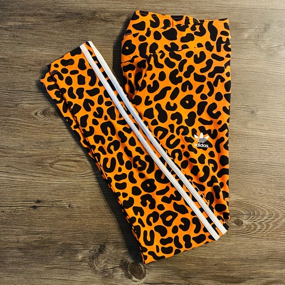 The most *AMAZING* ADIDAS Leggings/Pants!! BOLD orange Leopard/Animal PRINT!! - Picture 1 of 5